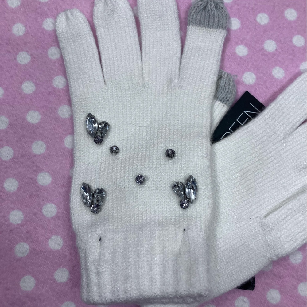 INC International Touch Screen Ivory Gloves Gem Details